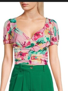 Evolutionary NWT Pink Floral Short-Sleeve Cinch Waist Top Size M